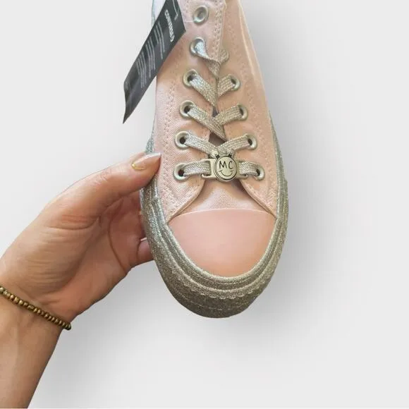 NEW Converse x Miley Cyrus Chuck Taylor All Star Low Lift Size 6 PINK/SILVER