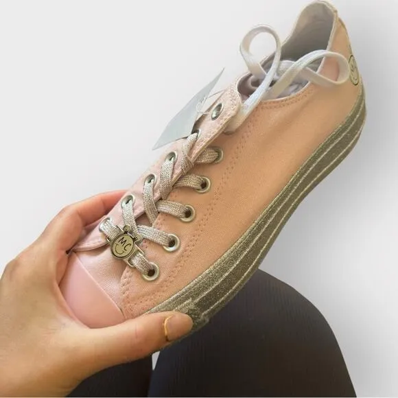 NEW Converse x Miley Cyrus Chuck Taylor All Star Low Lift Size 6 PINK/SILVER
