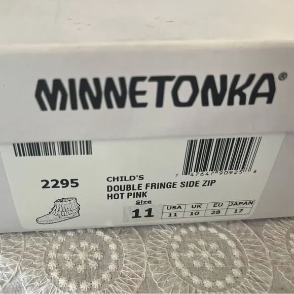 New in Box Minnetonka double fringe side zip booties, child’s size 11, hot pink
