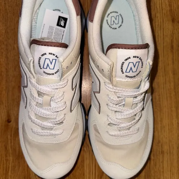 New in box, New Balance Men's Cream Sneakers size 9.5M/11W