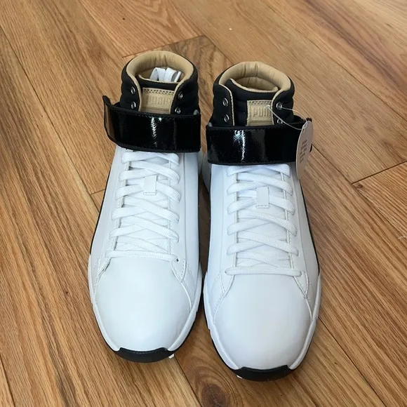 New in box Puma youth titantour ignite hi-top golf shoes Sz 6
