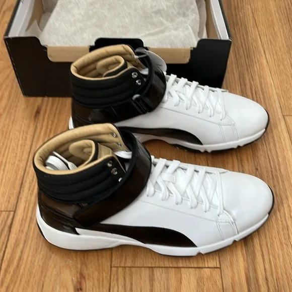 New in box Puma youth titantour ignite hi-top golf shoes Sz 6