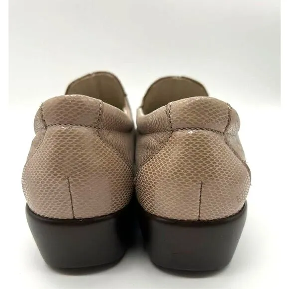 New Leather Snakeskin SAS Slip On Loafers Women's 8.5 Comfort Cottage Clog Indie