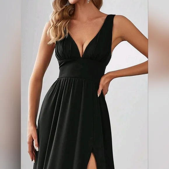 New Luxe Deep V Split Leg Maxi Dress Flowy Black