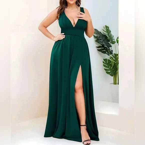 New Luxe Deep V Split Leg Maxi Dress Flowy PLUS Dark Green