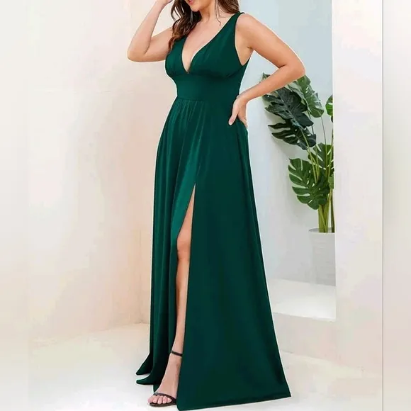 New Luxe Deep V Split Leg Maxi Dress Flowy PLUS Dark Green