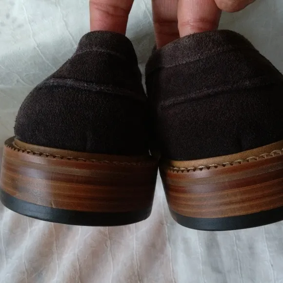 New men’s Sz 8 Express cocoa brown suede loafers elegant casual business shoes
