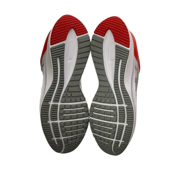 NEW Nike Quest 4 Men’s Road Running Shoes size 10 Red Sneakers