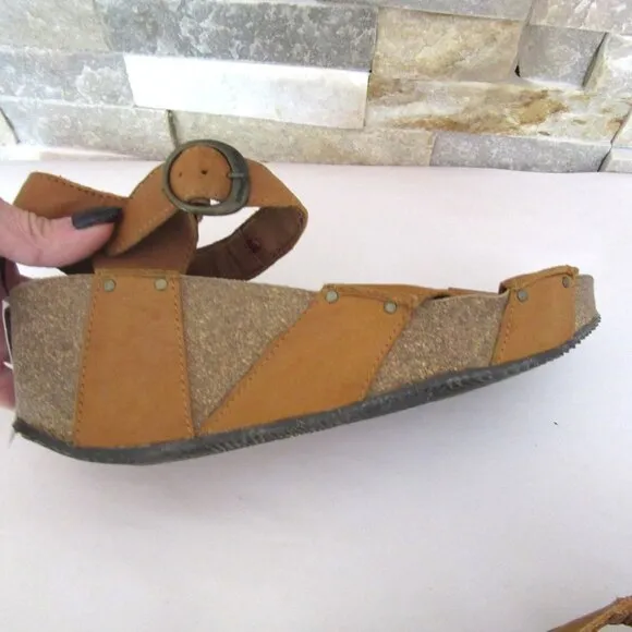 New, Sergio Tomani Tan Leather Cork Heel Wedge Sandals Peep Toe Size 39 or 8 1/2