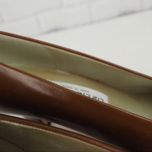 New Vintage sz 7.5 brown leather pumps