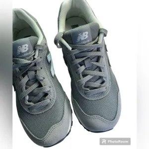 NEW w box New Balance 515 V3 Classics Women's Shoes Sz 6.5 Grey NEW 100%…