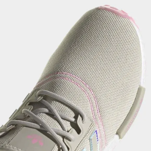 [NEW] Women's adidas NMD_R1 Shoes GW9473