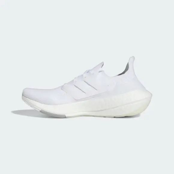 [NEW] Women's adidas UltraBoost 21 Running Shoes White Size 10 FY0403