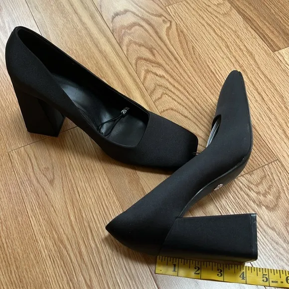 New! Zara SZ 8, black timeless square satin block heel shoes.