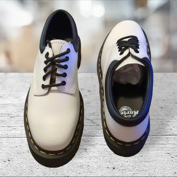 NIB  8053 Quad Polished Smooth Dr Martens Size 8L 7M