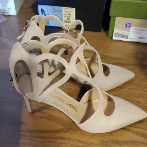 Nib Chic Beige Heels by Racine Carrie