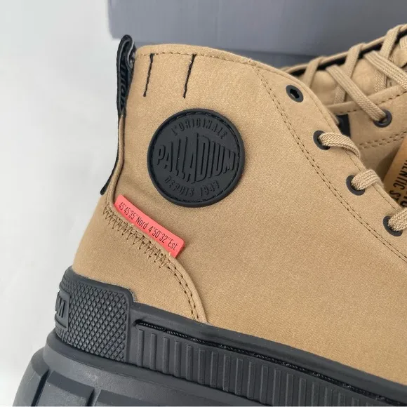 NIB Palladium Revolt HI TX Shoes in Safari Size 8