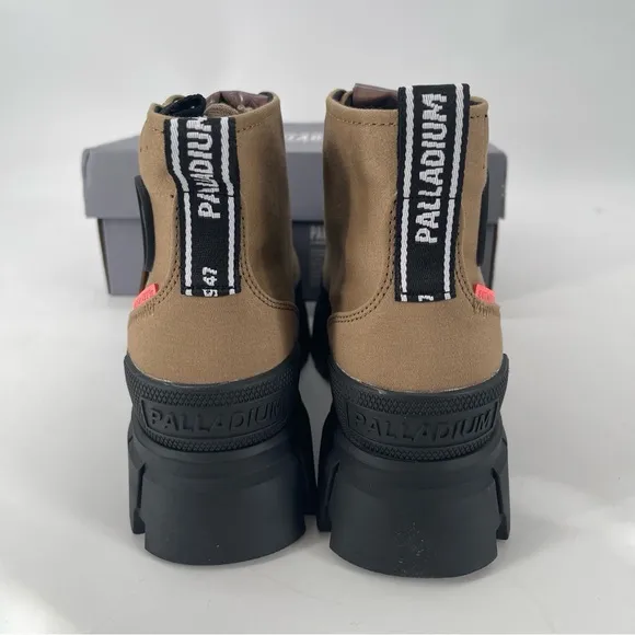 NIB Palladium Revolt HI TX Shoes in Safari Size 8