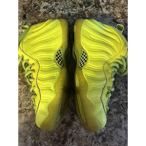 Nike Air Foamposite Pro Volt 2014 Highlighter Neon Yellow Green Size Men’s 9.5