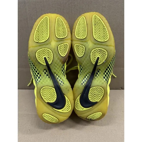 Nike Air Foamposite Pro Volt 2014 Neon Size 8.5 Sneakers Shoes 624041-700