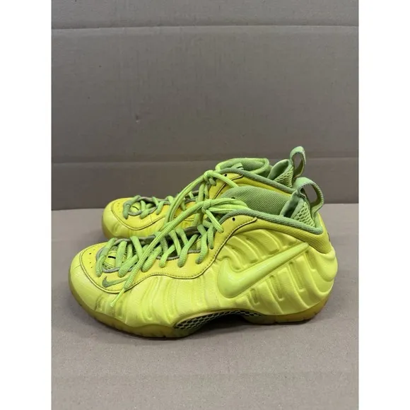 Nike Air Foamposite Pro Volt 2014 Neon Size 8.5 Sneakers Shoes 624041-700