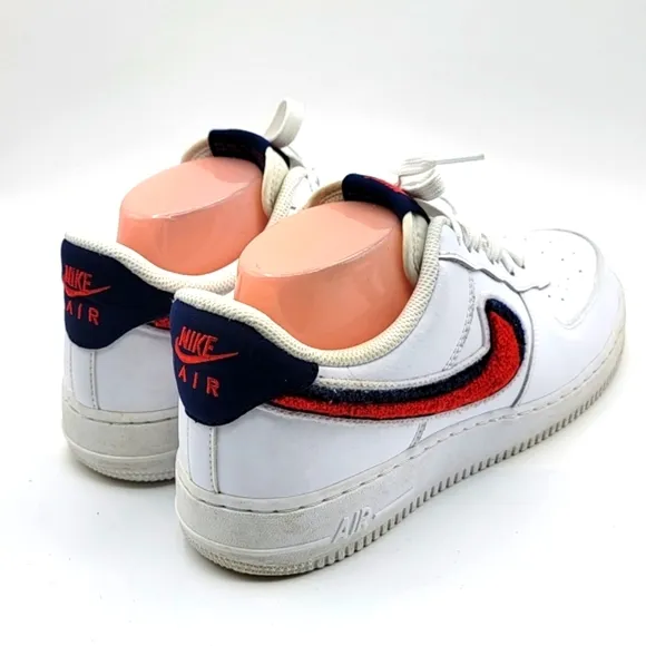 Nike Air Force 1 07 LV8 Chenille Swoosh Size 8.5. #1456
