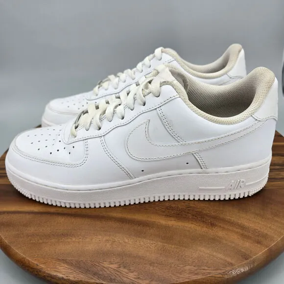 Nike Air Force 1 07 Shoes Men's 9.5 White Leather Athletic Lace Up Sneakers