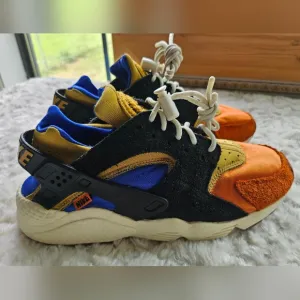Nike Air Huarache Women's Running Shoe, ACG, Campfire Orange, Blue, Gold, Size 9