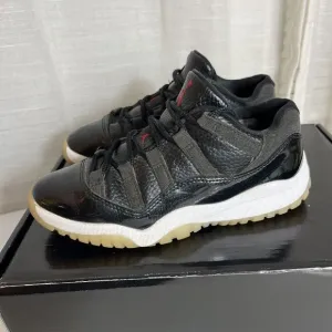Nike Air Jordan 11 Retro Low 72-10 Shoes Black PS Size 1Y 505835-001 Shoes GUC!
