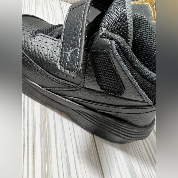 Nike‎ Air Jordan Max Aura 5 toddler high top sneakers shoes black size 7C