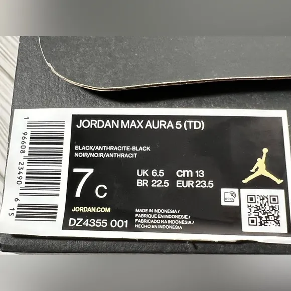 Nike‎ Air Jordan Max Aura 5 toddler high top sneakers shoes black size 7C