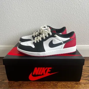 Nike Air Jordan Retro 1 ‘Black Toe’ Men’s Varsity Red Low Top Shoes w/ Box 9.5