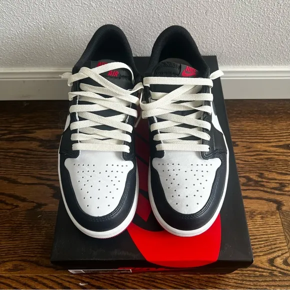 Nike Air Jordan Retro 1 ‘Black Toe’ Men’s Varsity Red Low Top Shoes w/ Box 9.5
