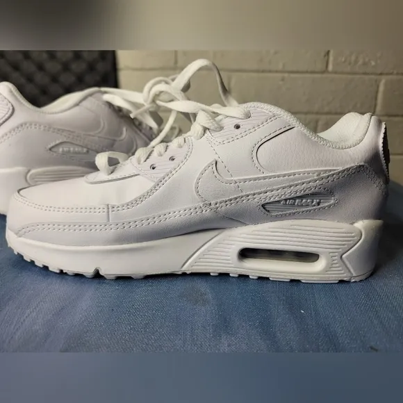 Nike Air Max 90 LTR Triple White GS Size 5y New