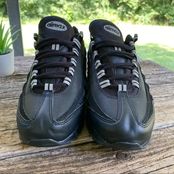 Nike Air Max 95 Black Anthracite Silver Size 6.5Y / Womens size 8 Shoes GUC‎