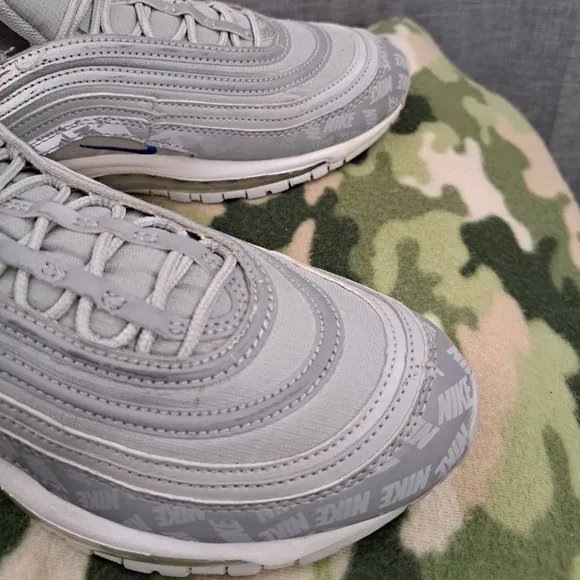 Nike Air Max 97 Wolf Grey Low Top Reflective Running Shoes BQ3165-001 SZ 8