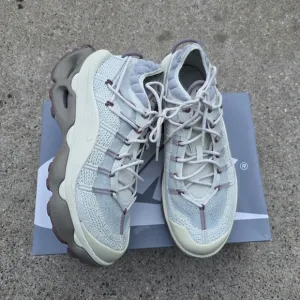 Nike Air Max Flyknite Venture Sneaker Women Size 9
