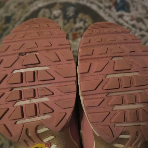 Nike Air Max Plus Rust Pink Metallic Rose Gold AT5695-600 Women's Size 7.5