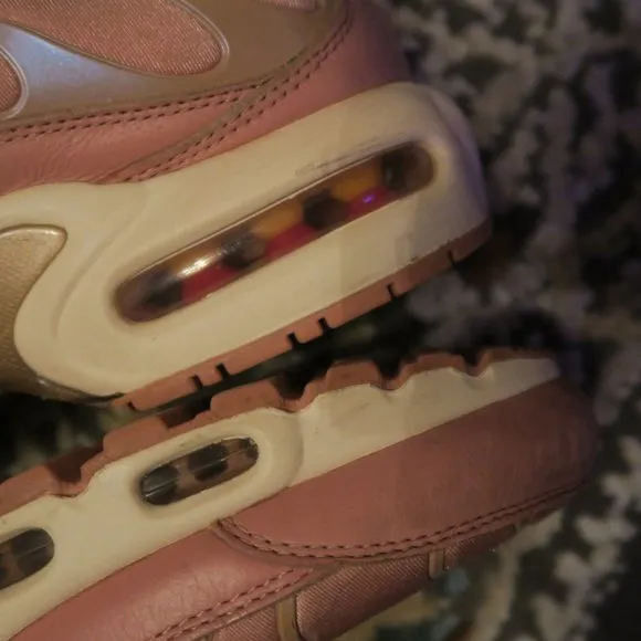 Nike Air Max Plus Rust Pink Metallic Rose Gold AT5695-600 Women's Size 7.5