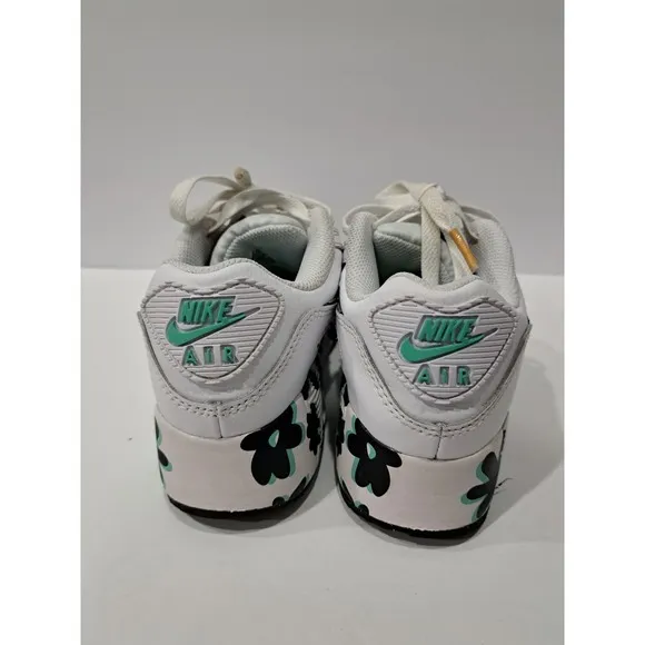 Nike Air Max Size 3Y FJ3166-100 Pre Owned Great‎ Condition White With Flower