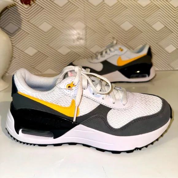 Nike Air Max SYSTM GS ' Kids Grey White Laser Orange' Nike Shoes Size 3.5Y