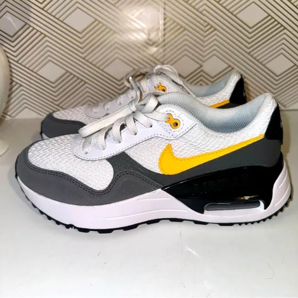 Nike Air Max SYSTM GS ' Kids Grey White Laser Orange' Nike Shoes Size 3.5Y