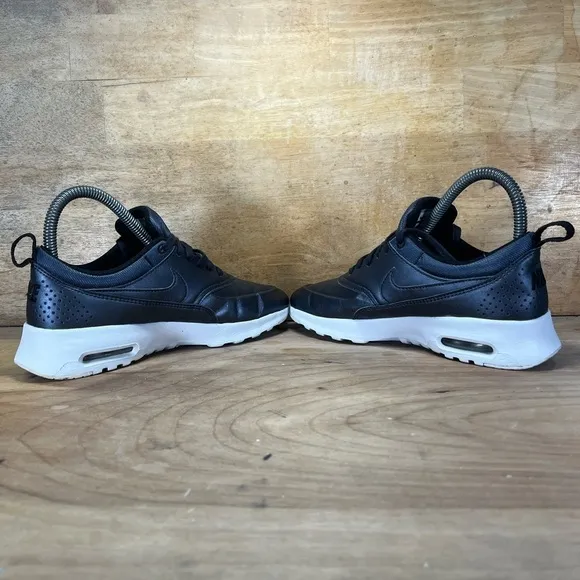 Nike Air Max Thea SE Womens Size 6.5 Shoes Sneakers Metallic Hematite 861674-002