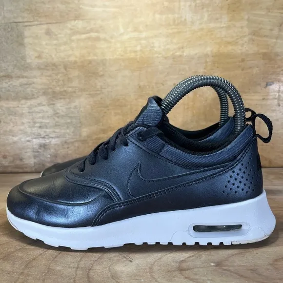 Nike Air Max Thea SE Womens Size 6.5 Shoes Sneakers Metallic Hematite 861674-002