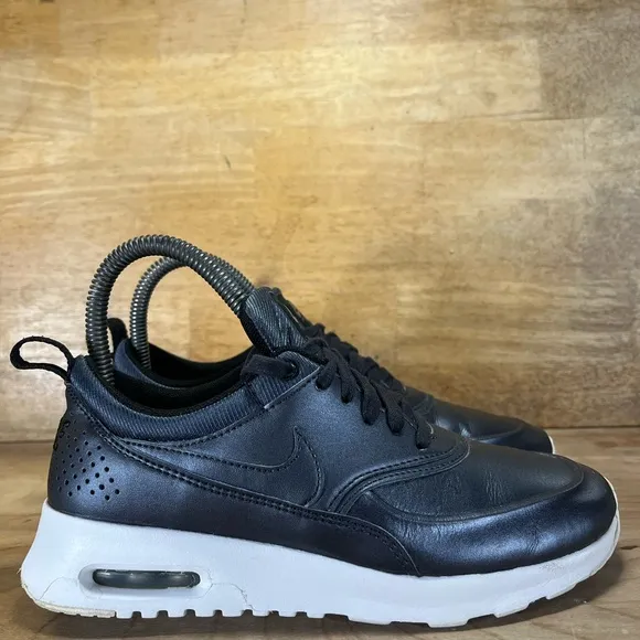 Nike Air Max Thea SE Womens Size 6.5 Shoes Sneakers Metallic Hematite 861674-002