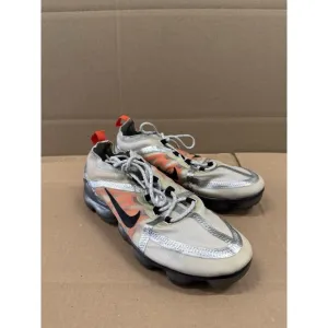 Nike Air VaporMax 2019 Pure Platinum Team Mens Size 8.5 Athletic Shoes Sneakers