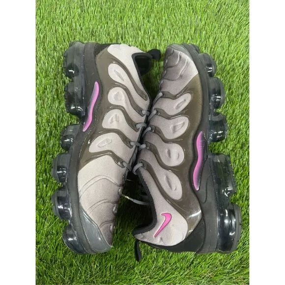 Nike Air VaporMax Plus Atmosphere Grey/Active Fuchsia Men’s Size 14 worn Once