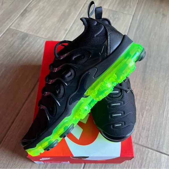 Nike Air Vapormax Plus （ box without lid )