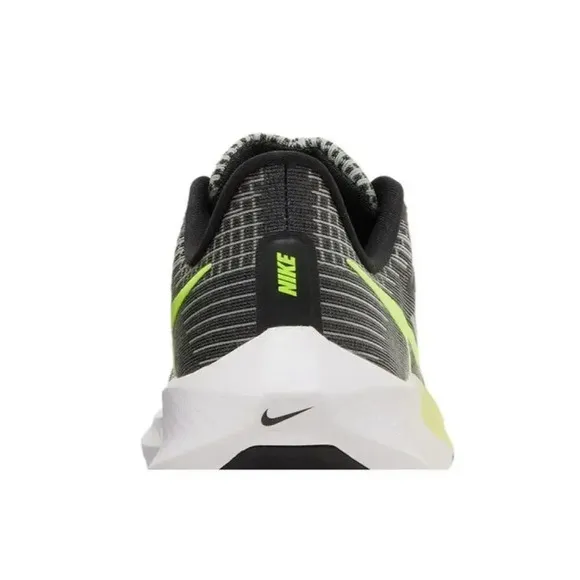 Nike Air Zoom Pegasus 39 Black Running Shoes Unisex Size 5.5Y