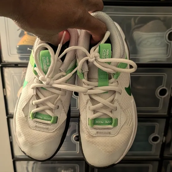 Nike basketball Shoes (Sz 3.5)